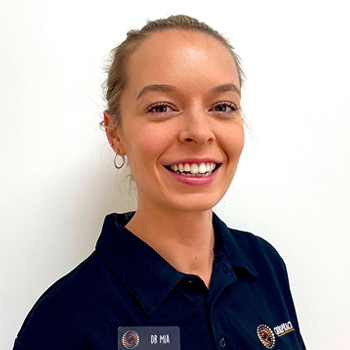 Dr. Mia Kuleshov